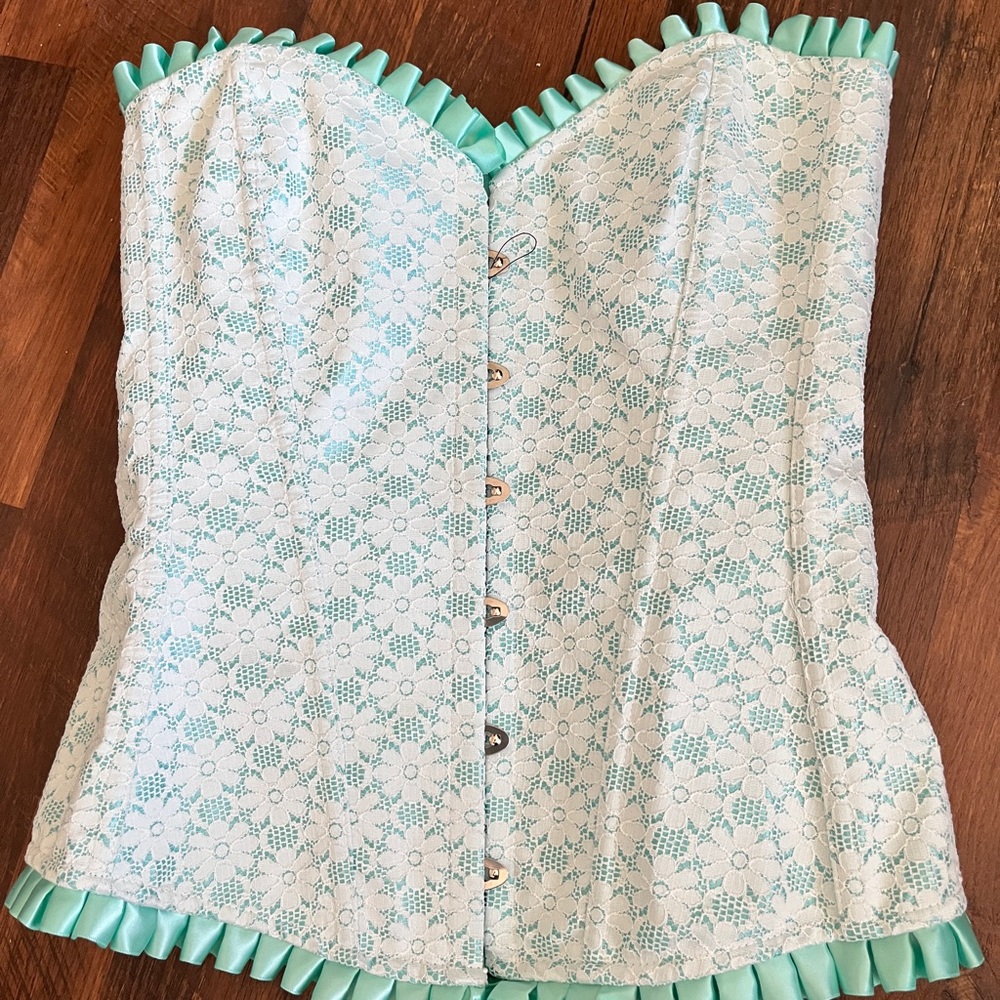 Ruffle corset